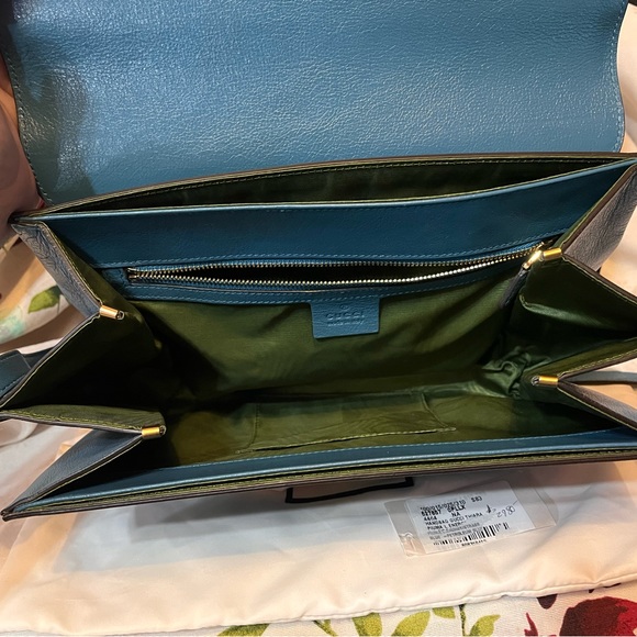 Gucci Thiara Envelope Bag - Picture 10 of 12